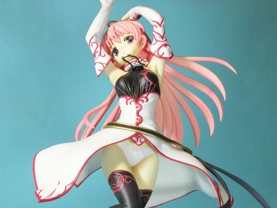 コトブキヤ　ユースティア・アストレア -セラフィック・エディション-　スカートをキャストオフ