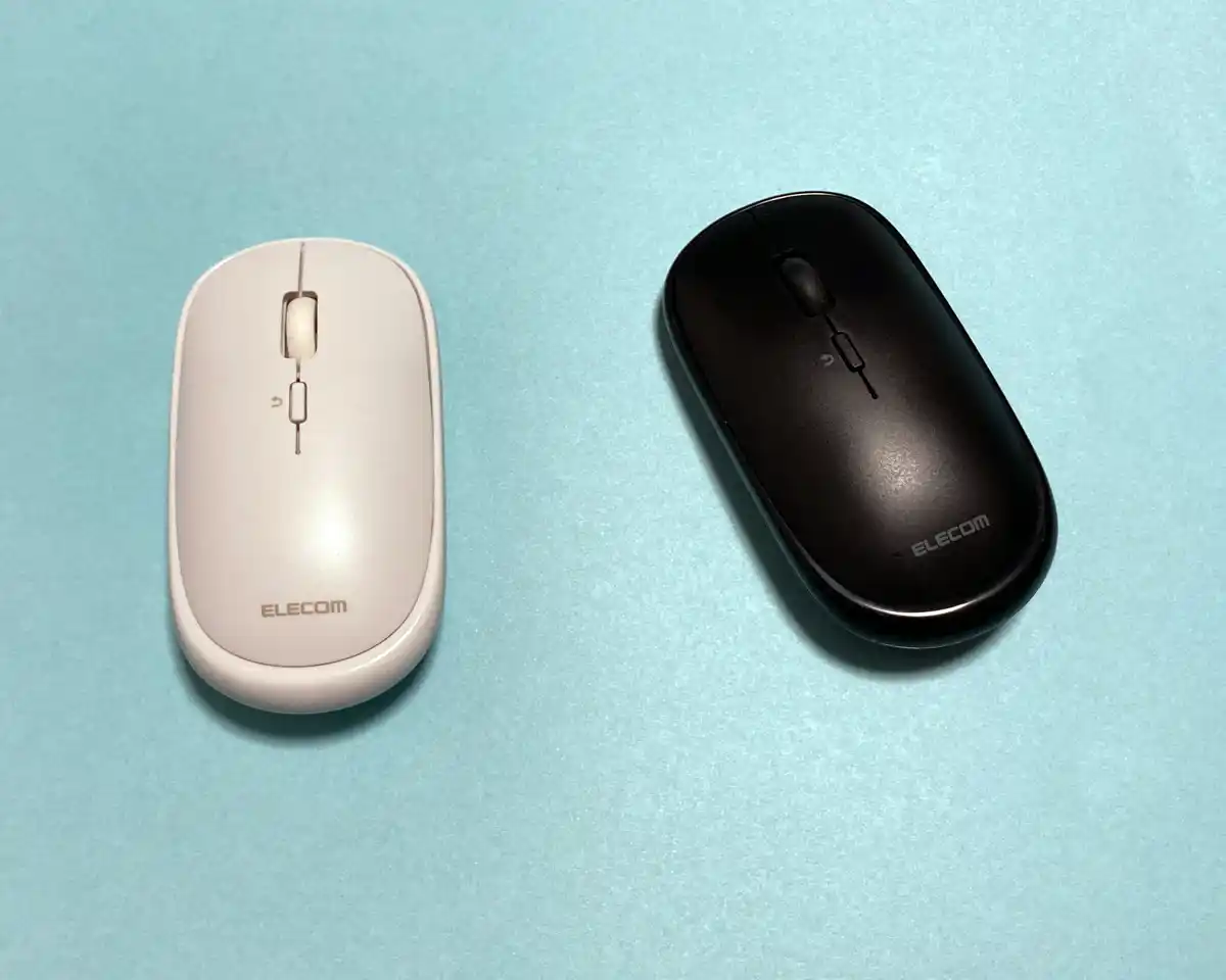 白いマウスと黒いマウス