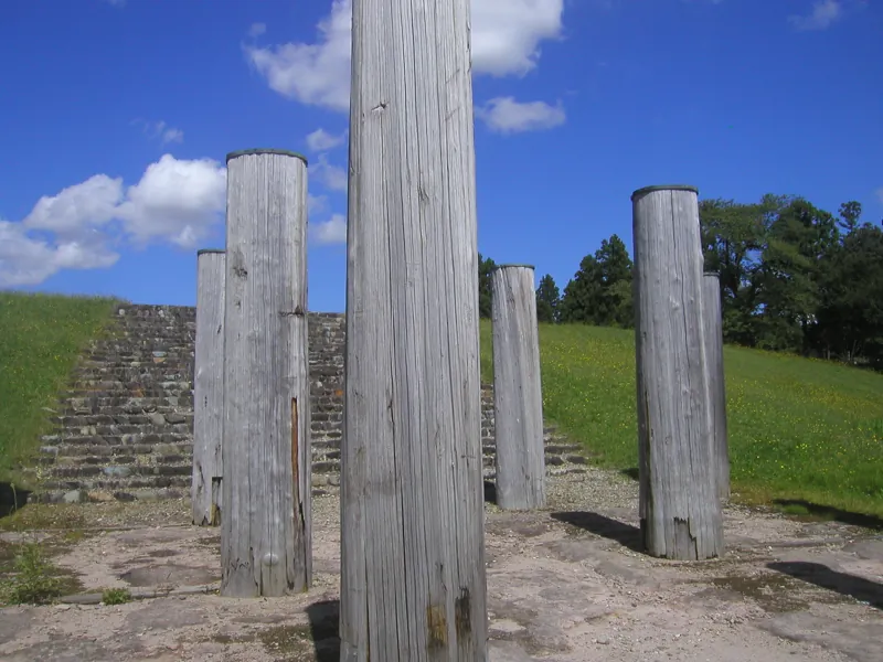 払田柵・政庁手前の柱