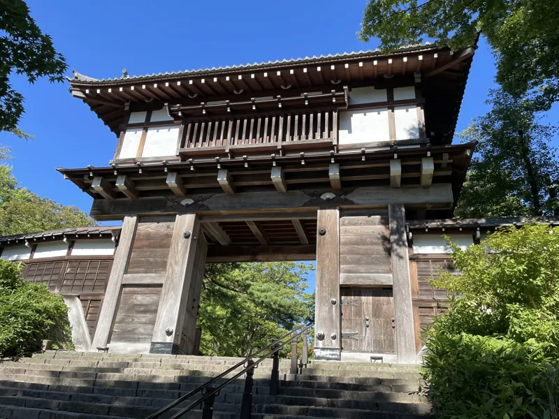 久保田城表門近景